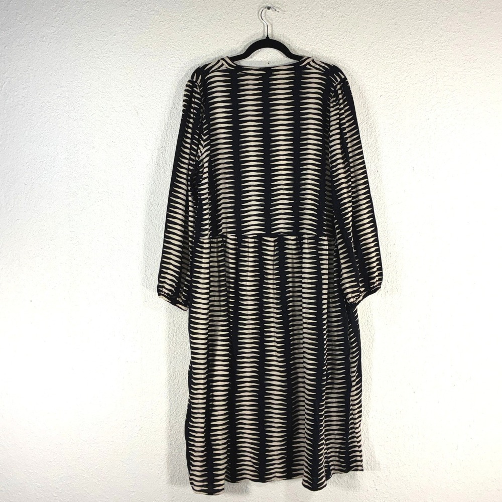 World Market Black Cream Geometric Print Viscose Midi Dress L/XL Split V-Neck - Picture 2 of 5